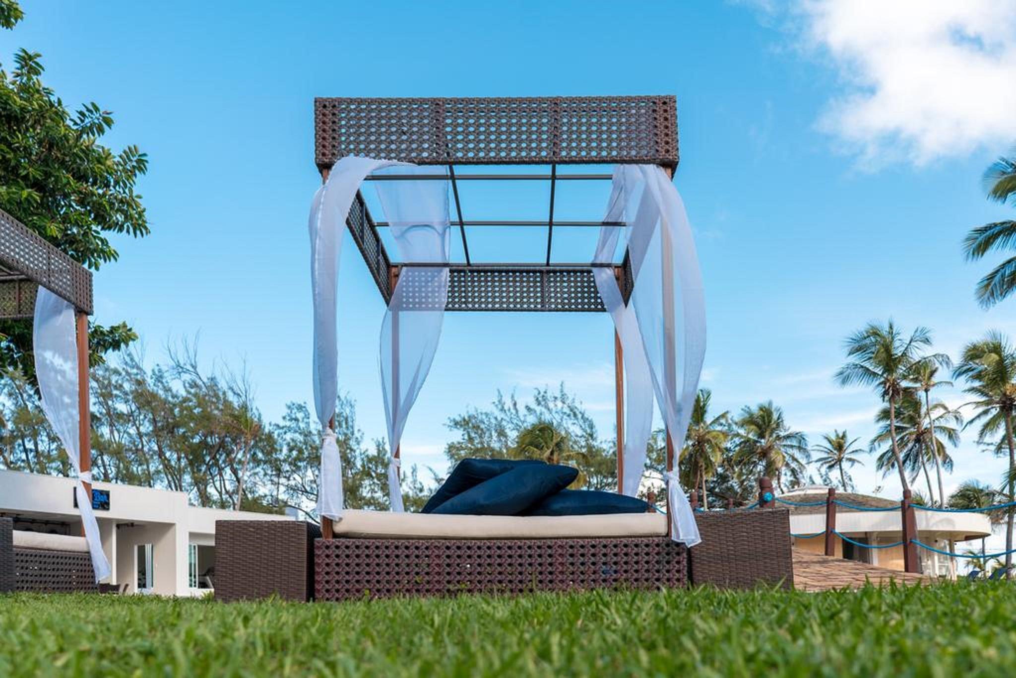 Blue Tree Towers Sao Luis Hotel Exterior photo A daybed